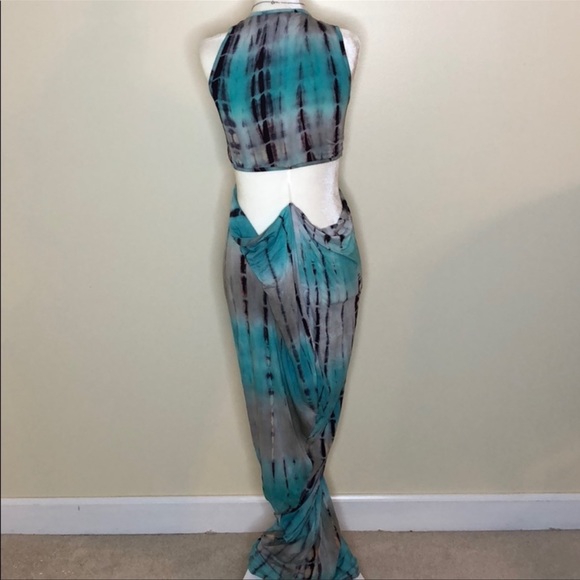 💙4/$25💙 FashionNova cutout dress - Picture 3 of 7